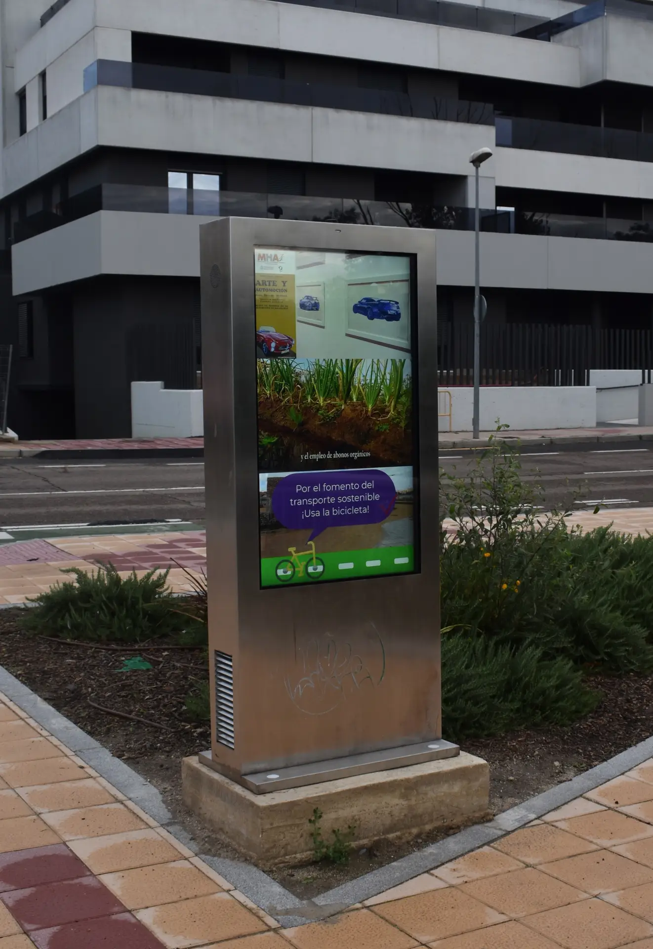 Kiosco interactivo exterior Erakar